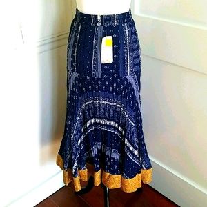 NWT Navy blue/white/gold maxi skirt. Size S.